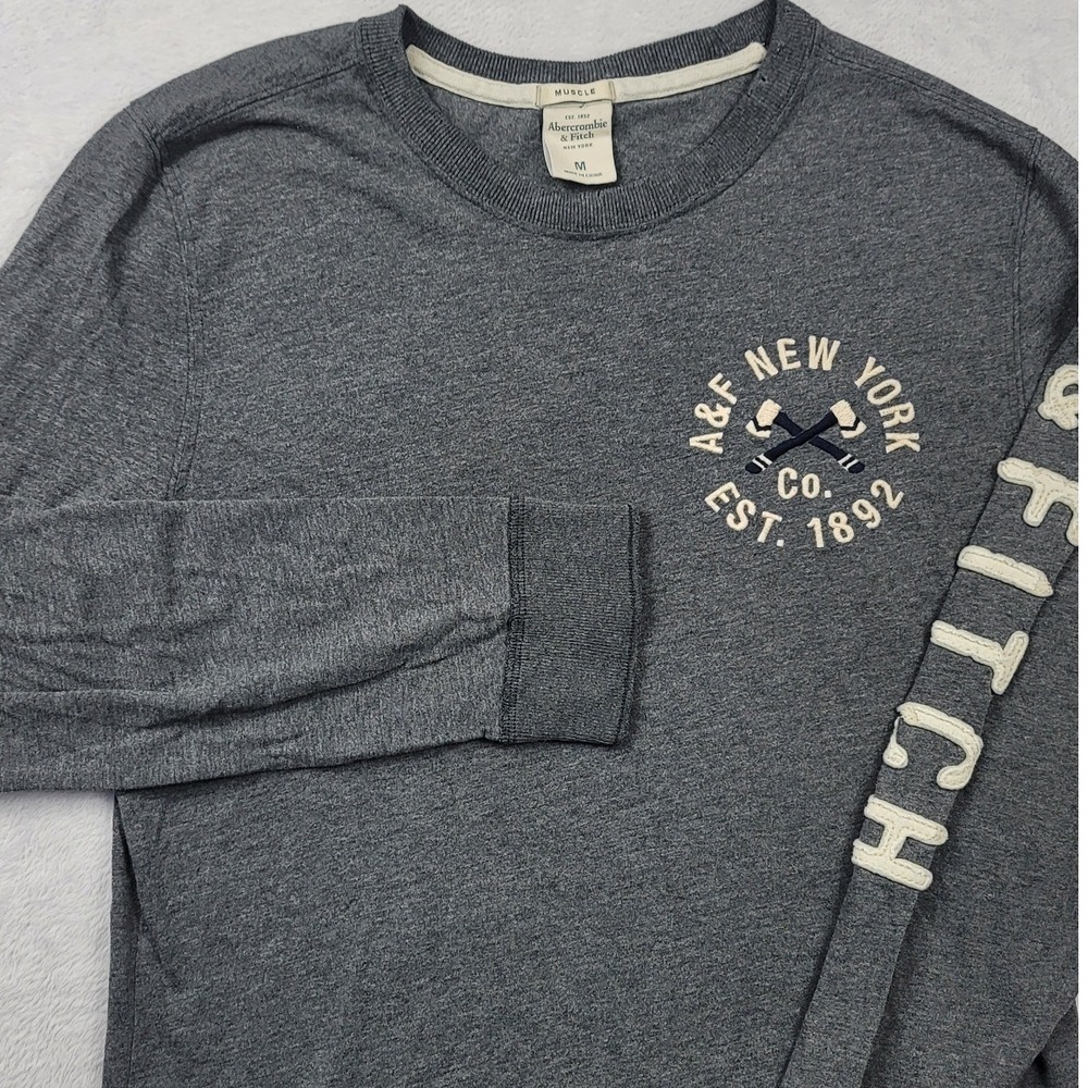 Abercrombie & Fitch Mens Gray Long Sleeve Muscle Fit Graphic T-Shirt Medium M